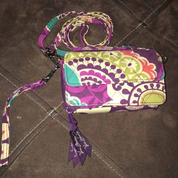 All In One Wristlet - Picture 1 of 5